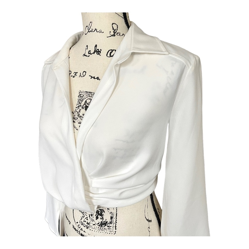 Zara Crop Blouse With Open V-Neck and Collar